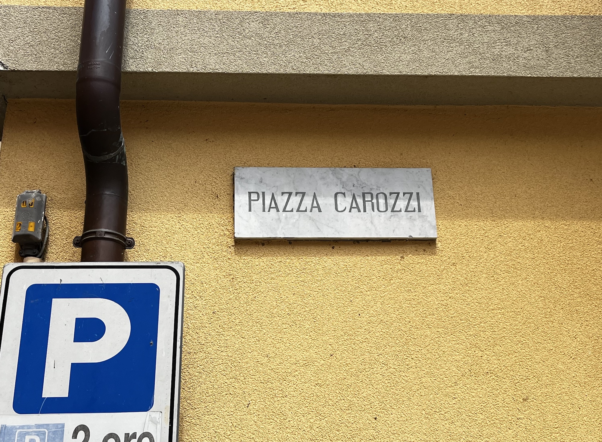 PiazzaCarozzi_Brivio.jpg (1.55 MB)
