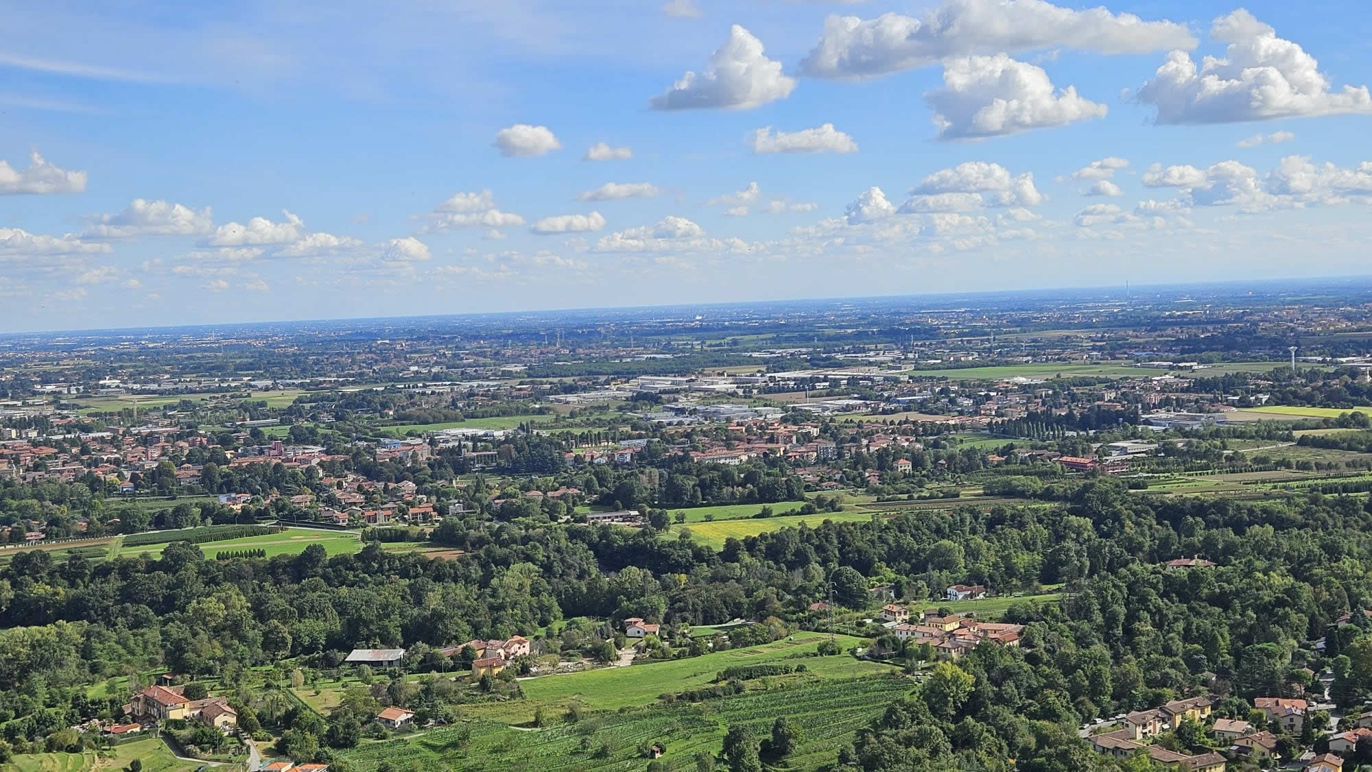 ParcoCuronePanorama4.jpg (373 KB)