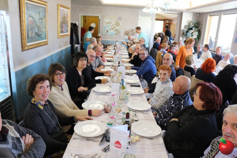 MErateAIDOPranzo7.jpg (117 KB)