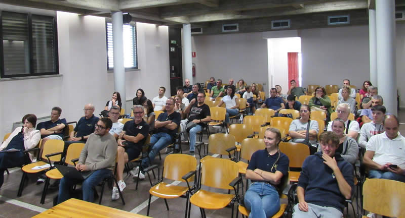 presentazione_as_merate_03.jpg (58 KB)