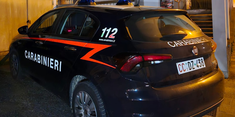 Auto_Carabinieri_3PRIMA.jpg (104 KB)