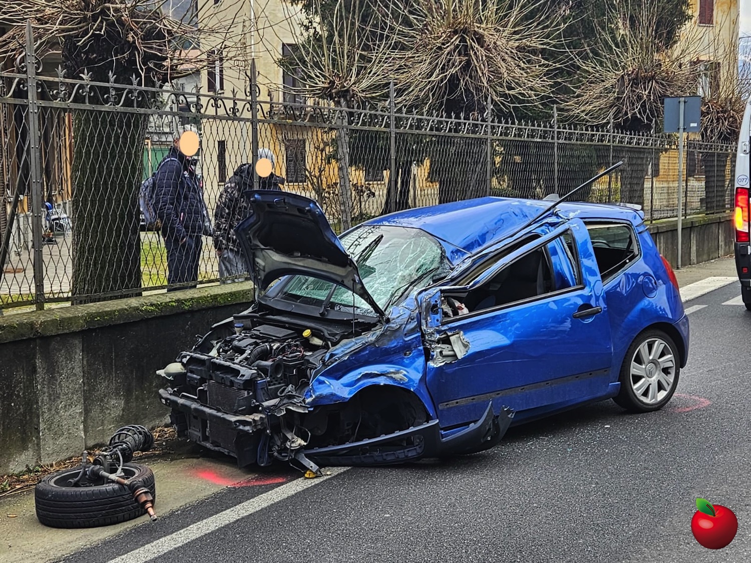 BeverateIncidente2Auto5.jpg (908 KB)