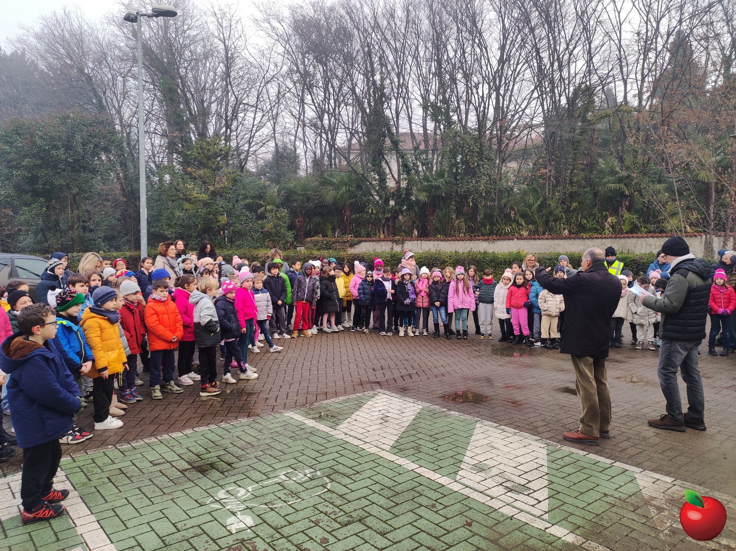 inaugurazione_casetta_acqua_paderno_lario_reti__4_.JPG (760 KB)