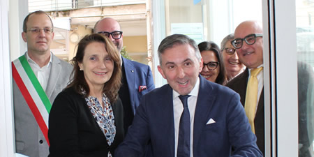 CasatenovoREtesalutePRIMA.jpg (32 KB)