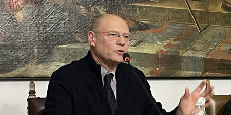 Giuseppe_CaffulliPRIMAMOL.jpg (48 KB)