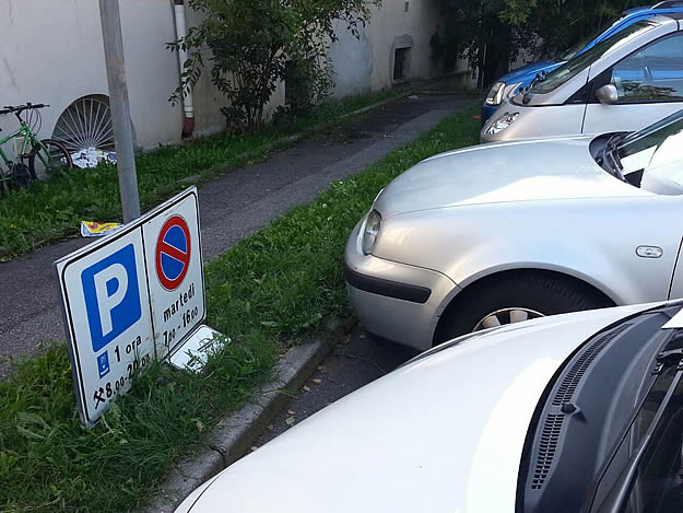 Merate: la polizia locale multai colleghi di Robbiate per l'auto di  servizio in Via Pascoli senza il disco orario esposto - Merateonline